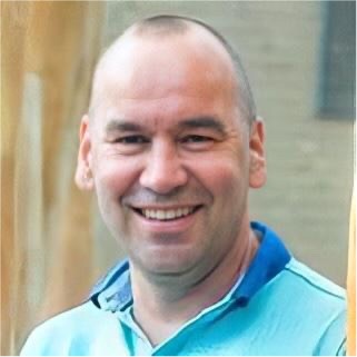 Bestuurslid wedstrijdzaken Harry Postema over het dames- en meidenvoetbal bij vv Winsum