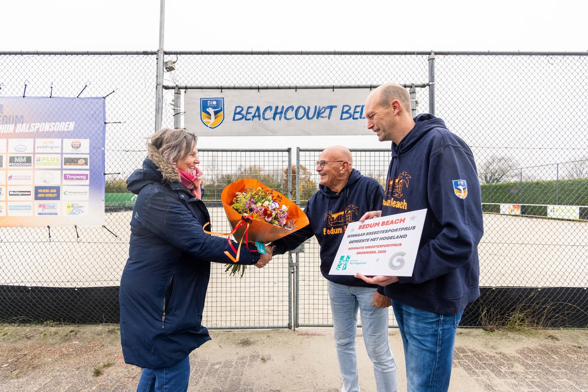 Arjan Blokzijl en Stephan Bolhuis over Bedum Beach op het strand van Dio de Janeiro